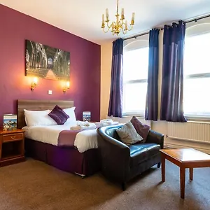 the-dene-hotel.hotelsin-chester.com/